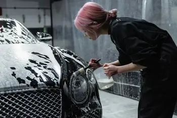 5 Signs You Need Headlight Restoration